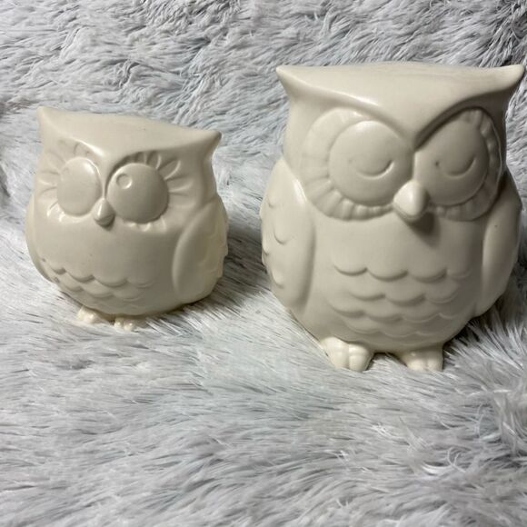 Hallmark White Ceramic Owls Figurines Collectibles - Picture 1 of 6